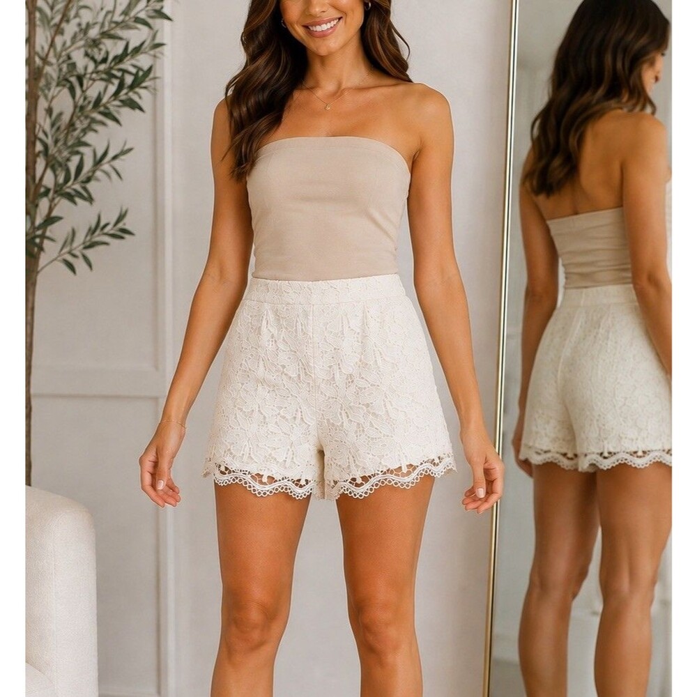 Worthington Lace Floral Ivory High Rise Crochet Shorts  Size 4 NWT